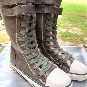 New Girl's Sneaker Lace Up Boots By  Volatile Size 13.5
